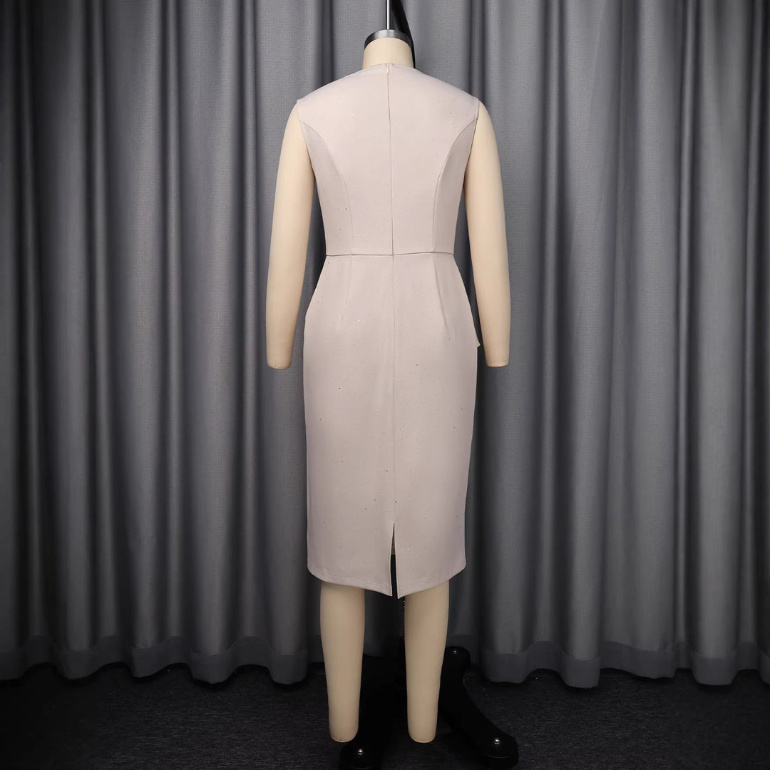 Damen figurbetontes Kleid mit asymmetrischem Schnitt und modischer Rüsche EB