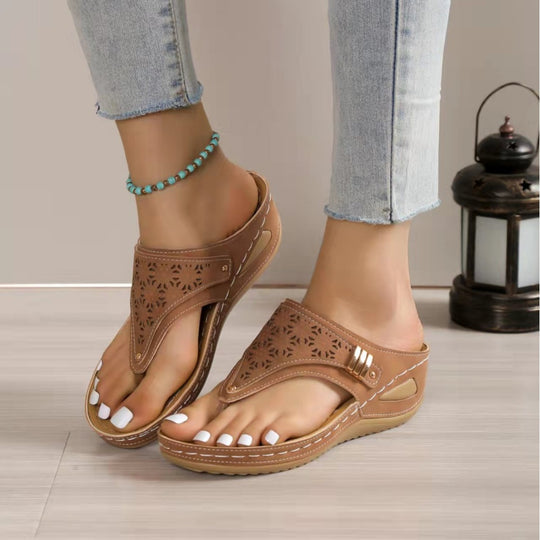 Damen Orthopädische Zehentrenner Sandalen mit dekorativen Cut-Outs EB