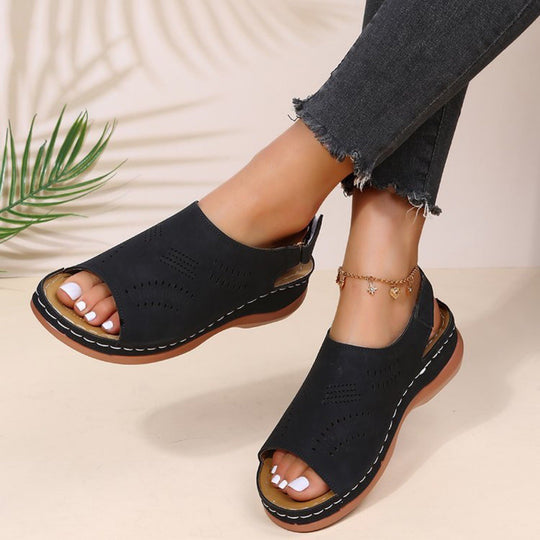 Damen elegante Sandalen mit atmungsaktiven Perforierungen EB