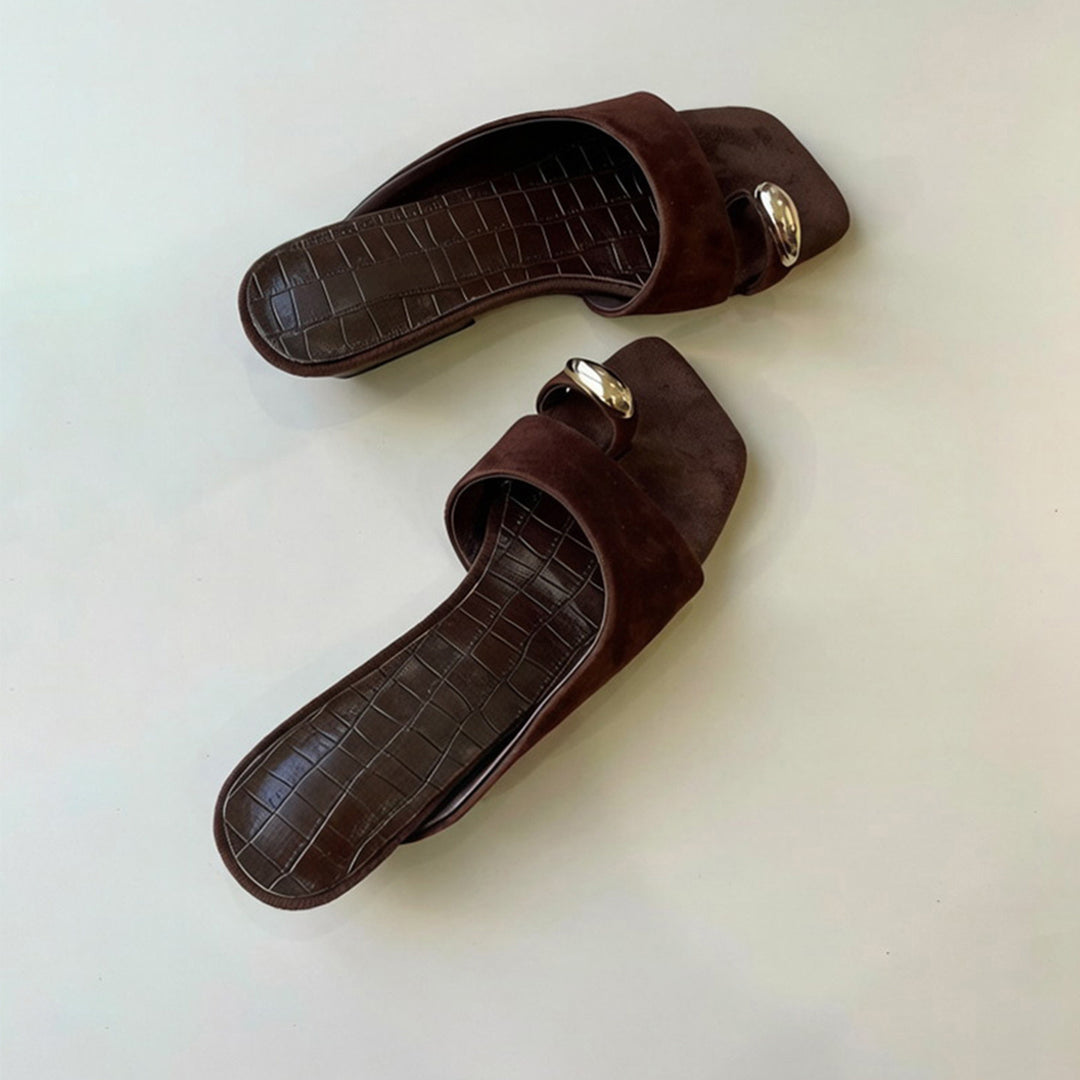 Damen Stilvolle Mules mit dekorativem Schmuckakzent EB