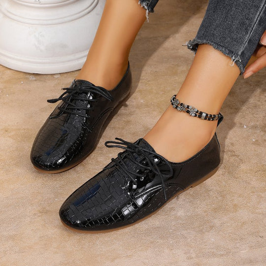 Damen Schnürschuhe im schimmernden Lackdesign mit Rautenprägung EB
