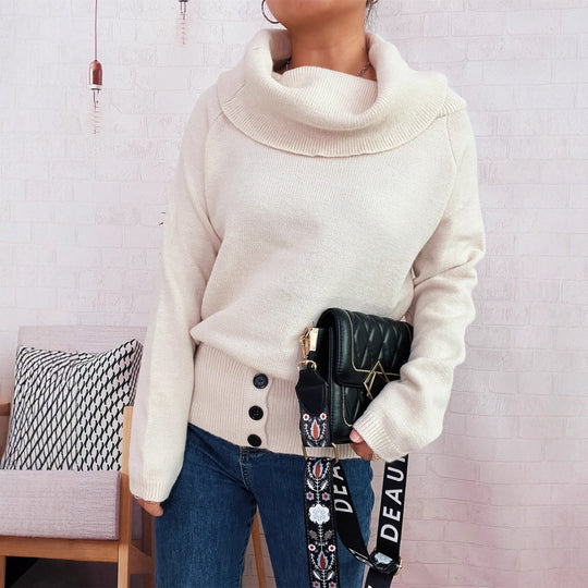 Damen Pullover mit weichem Kragen und dekorativen Knöpfen EB