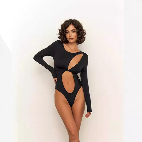 Damen Einteiliger Badeanzug mit innovativem Cut-Out und langem Arm EB
