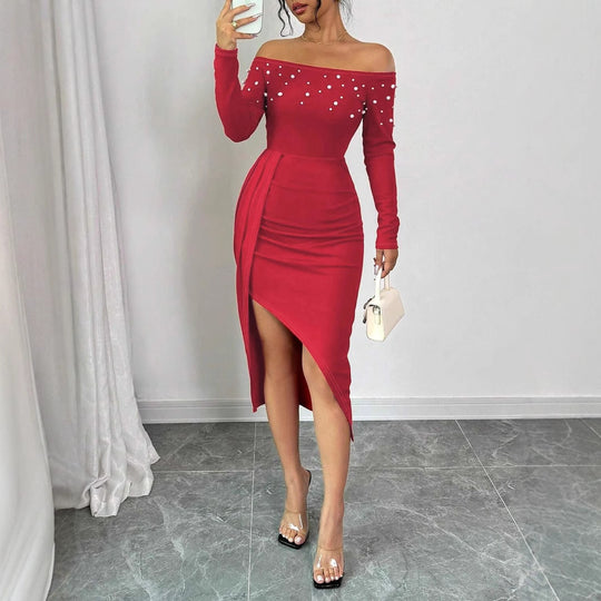 Damen Elegantes Kleid mit schulterfreier Silhouette und seidigem Schlitz EB