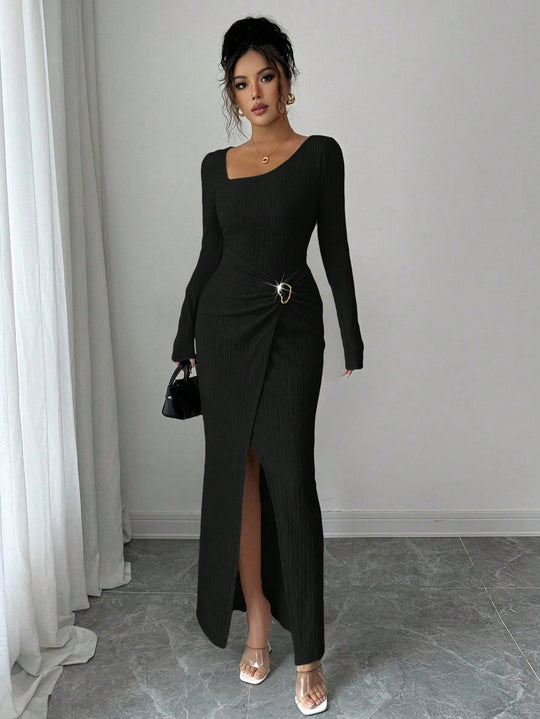 Damen nan figurbetontes Maxikleid aus geripptem Strick mit Wickeldetail und Schlitz EB