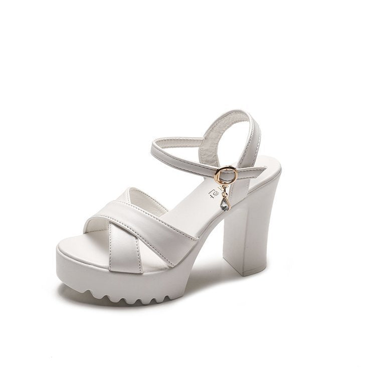 Damen Plateau-Sandalen mit modischem Riemendesign und komfortablem Blockabsatz EB