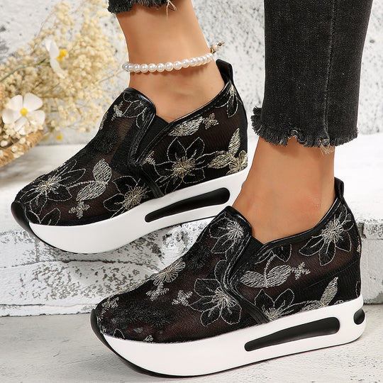Damen Slip-On Sneakers mit floralem und atmungsaktivem Obermaterial EB