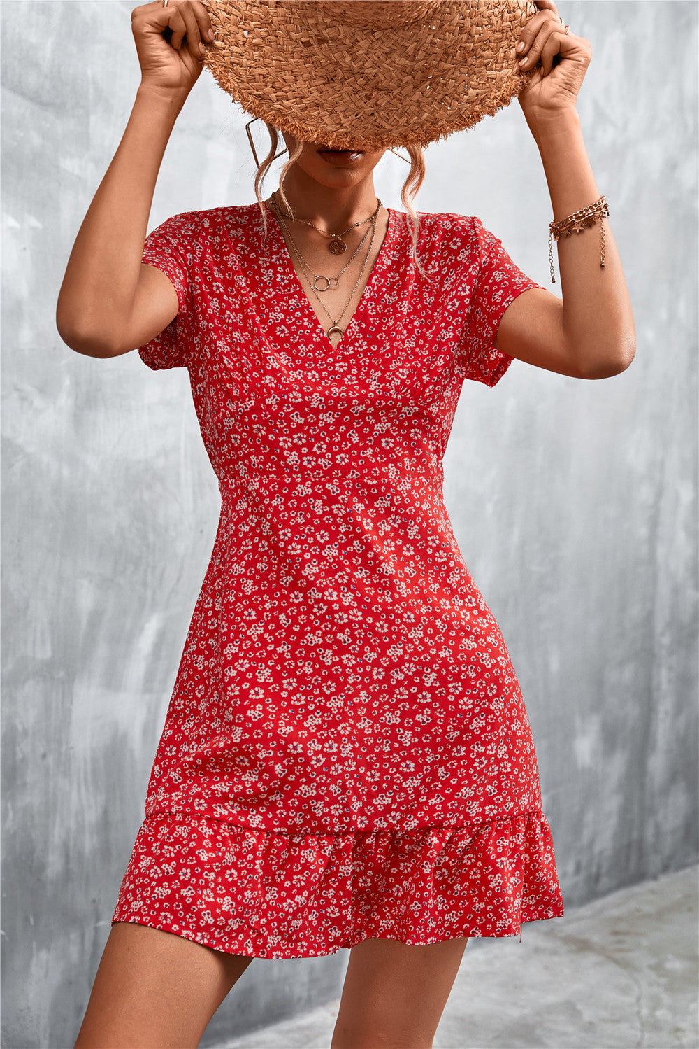 Damen Sommerliches Minikleid mit floralem Design und verspieltem Saum EB