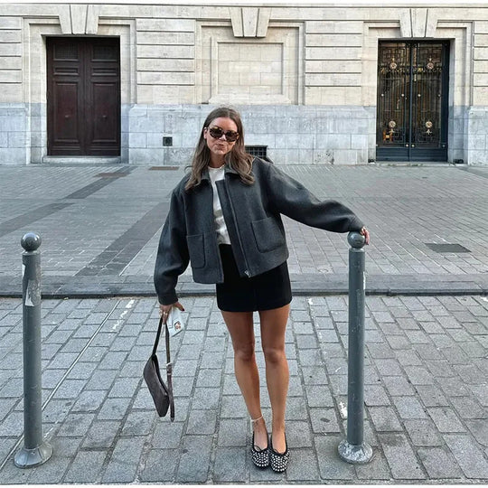Damen Urbaner Oversize-Wolljacke mit praktischen Taschen EB