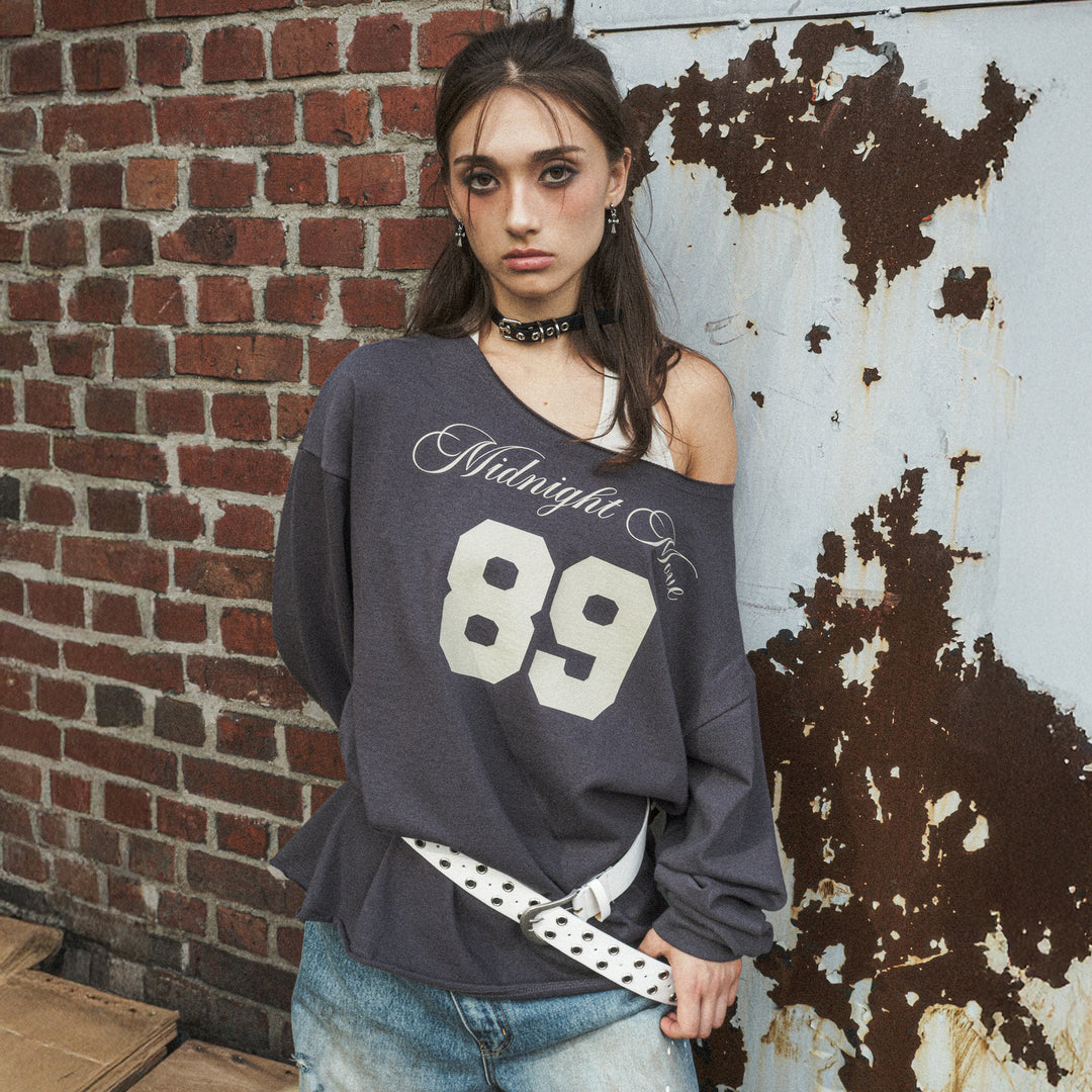 Damen nan Oversized-Sweatshirt im Off-Shoulder‑Stil mit Vintage‑Frontprint und ausgestelltem Saum EB