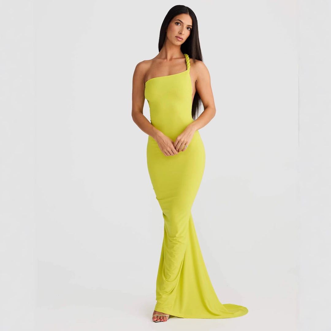 Damen Elegant geschnittenes Abendkleid mit schulterfreiem Design und raffinierten Drapierungen EB