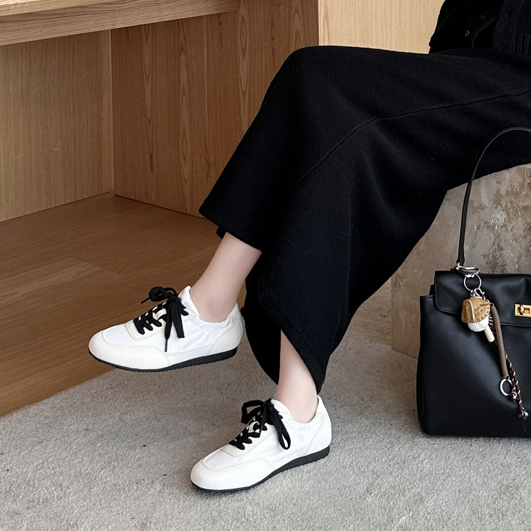 Damen Modische Sneakers im dynamischen Farbdesign mit atmungsaktiven Materialien EB