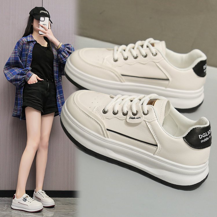 Damen Sneaker mit dämpfender Sohle und weichem Obermaterial EB