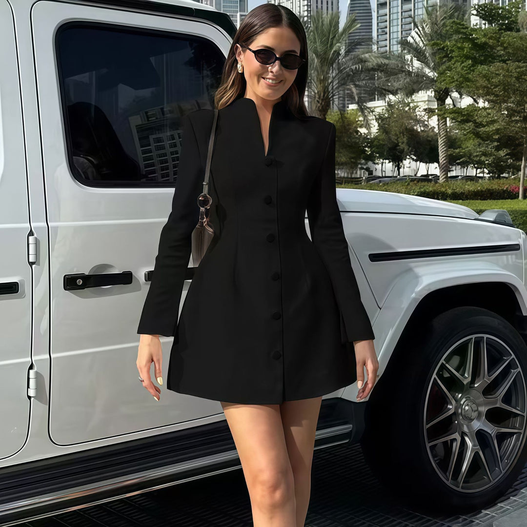 Damen Elegantes Mini-Kleid mit strukturiertem Design und raffinierten Knopfdetails EB
