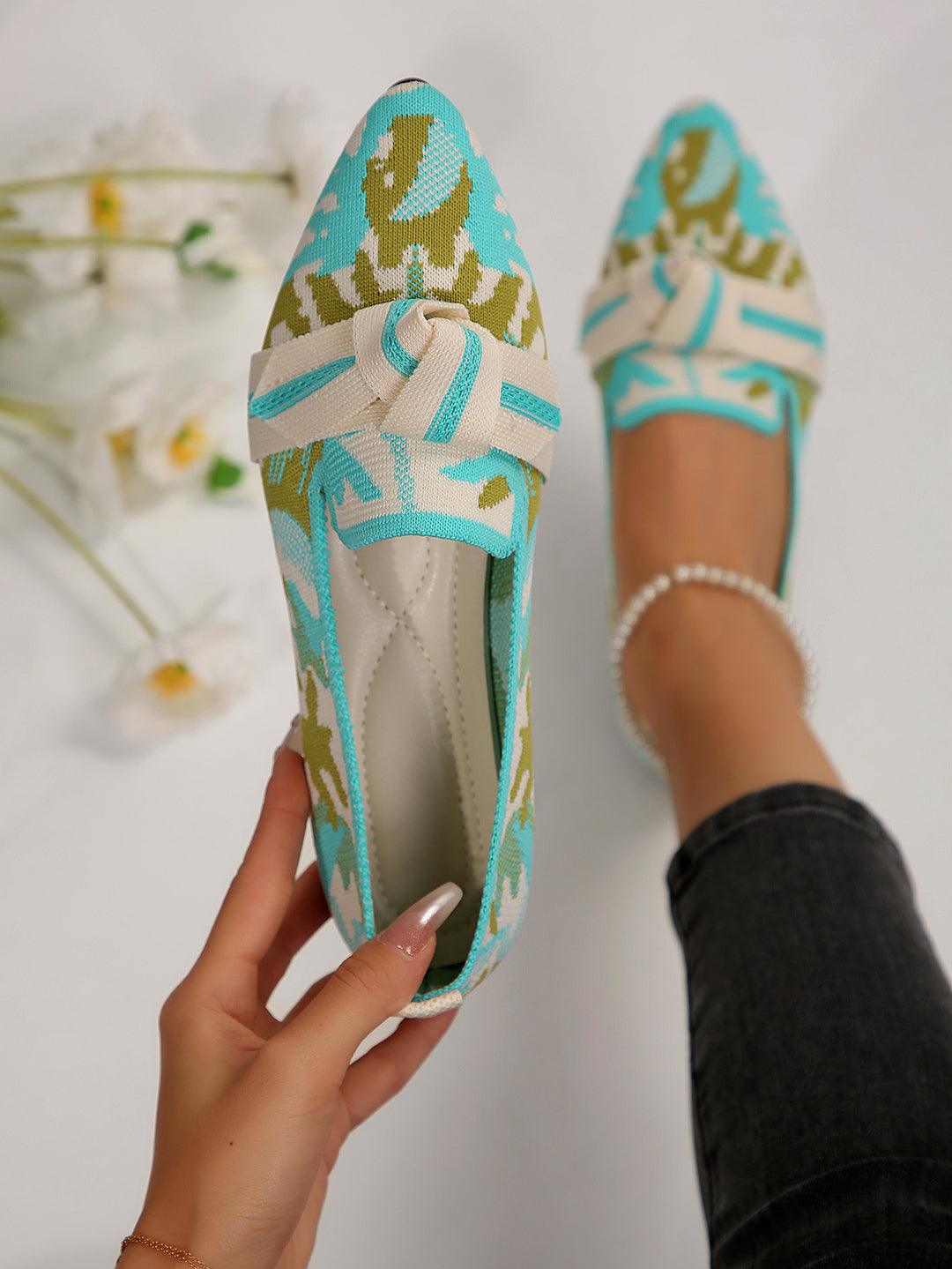 Damen Ballerinas mit elegantem, floralem Muster und modischer Knotenapplikation EB