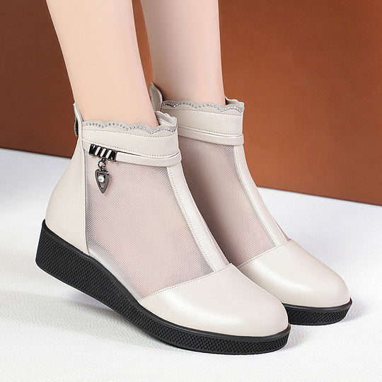 Damen Stiefeletten mit transparentem Mesh-Einsatz und modischem Schmuckdetail EB