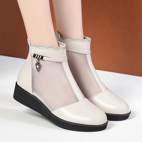 Damen Stiefeletten mit transparentem Mesh-Einsatz und modischem Schmuckdetail EB