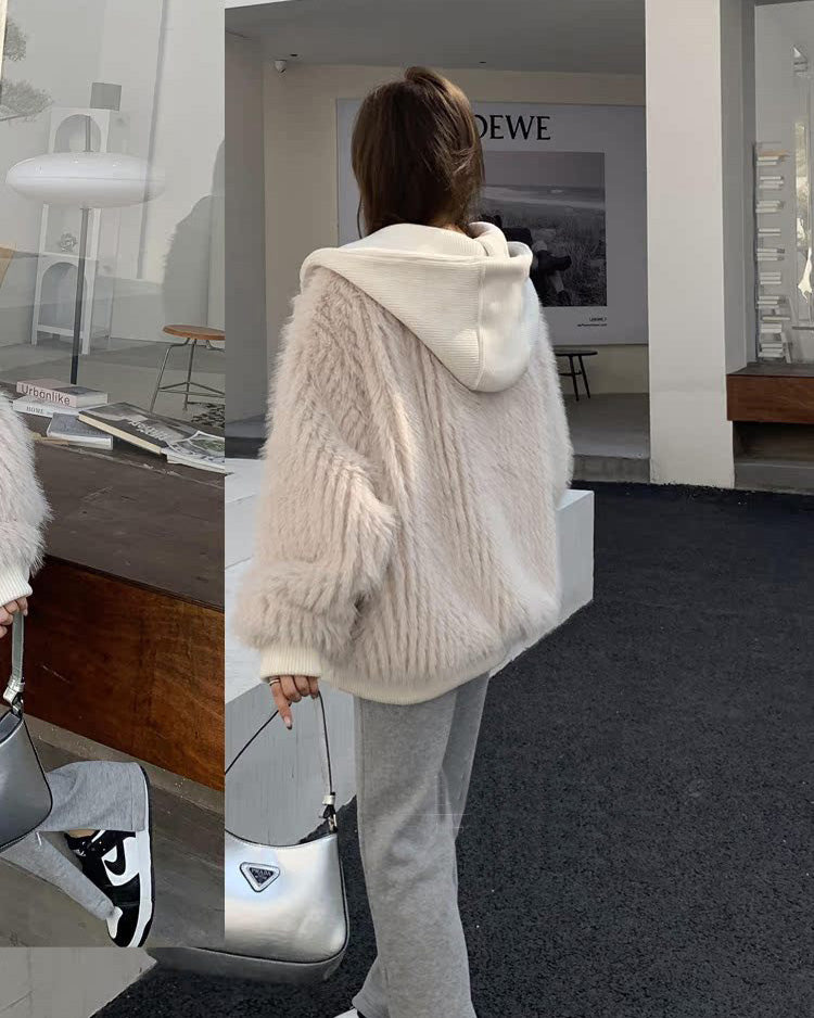 EB | Locker Faux Fox Fell Jacke