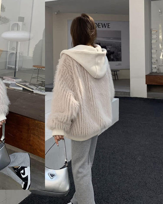 EB | Locker Faux Fox Fell Jacke