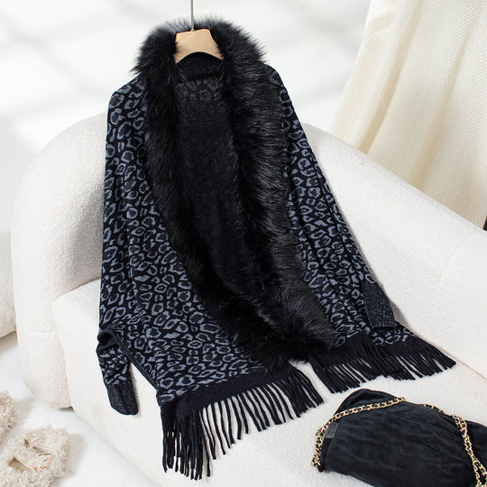 Damen eleganter Strickponcho mit luxuriösem Kunstfellkragen und fransigem Saum EB