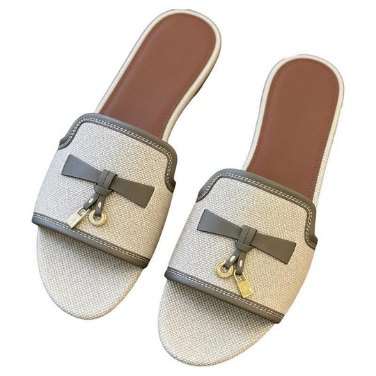 Damen Elegante Slippers aus weichem Wildleder mit dekorativem Riemendesign EB