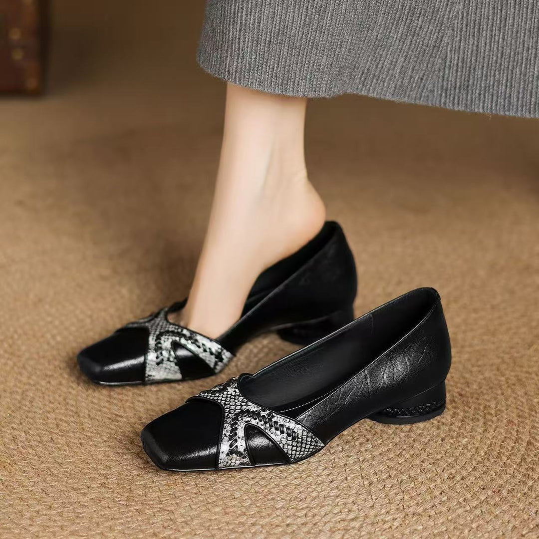 Damen Elegante Ballerinas mit modischem Schnellen-Detail und bequemer Sohle EB