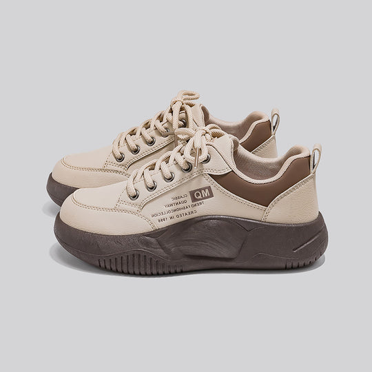 Damen Sportliche Sneakers mit gepolsterter Innensohle und rutschfestem Profil EB