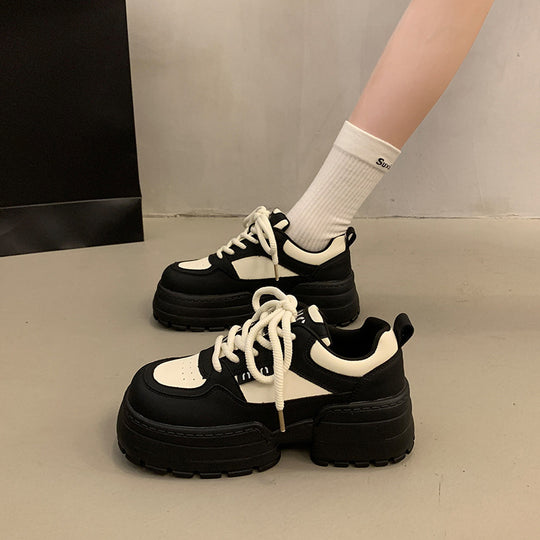 Damen Chunky Sneakers mit verstärktem Komfort und trendiger Sohlenstruktur EB