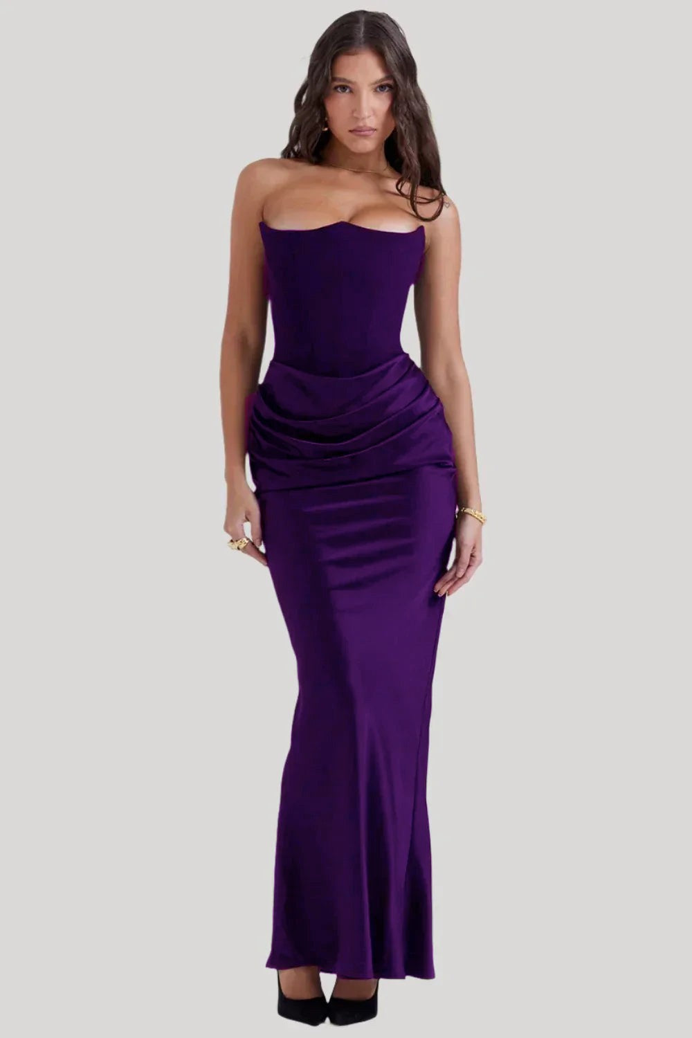 Damen Elegantes Abendkleid mit tiefem Dekolleté und drapierten Details EB
