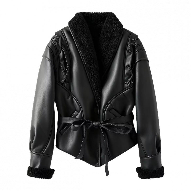 Damen Kunstlederjacke mit warmem Teddyfutter und eleganten Schnürdetails EB