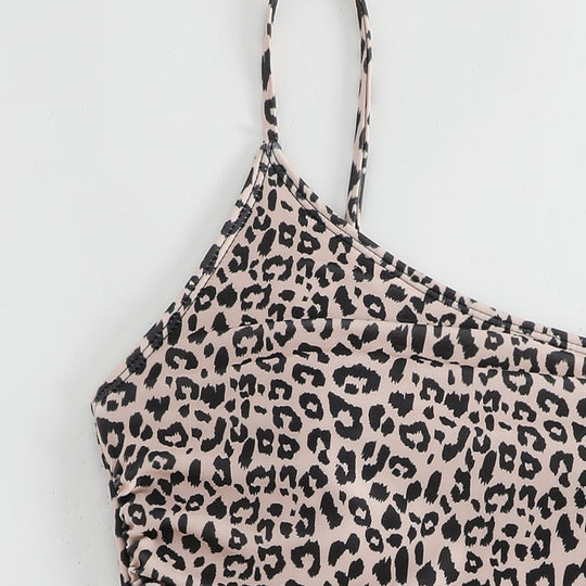 Damen One-Shoulder Badeanzug mit stylischem Animal-Print und femininen Raffungen EB