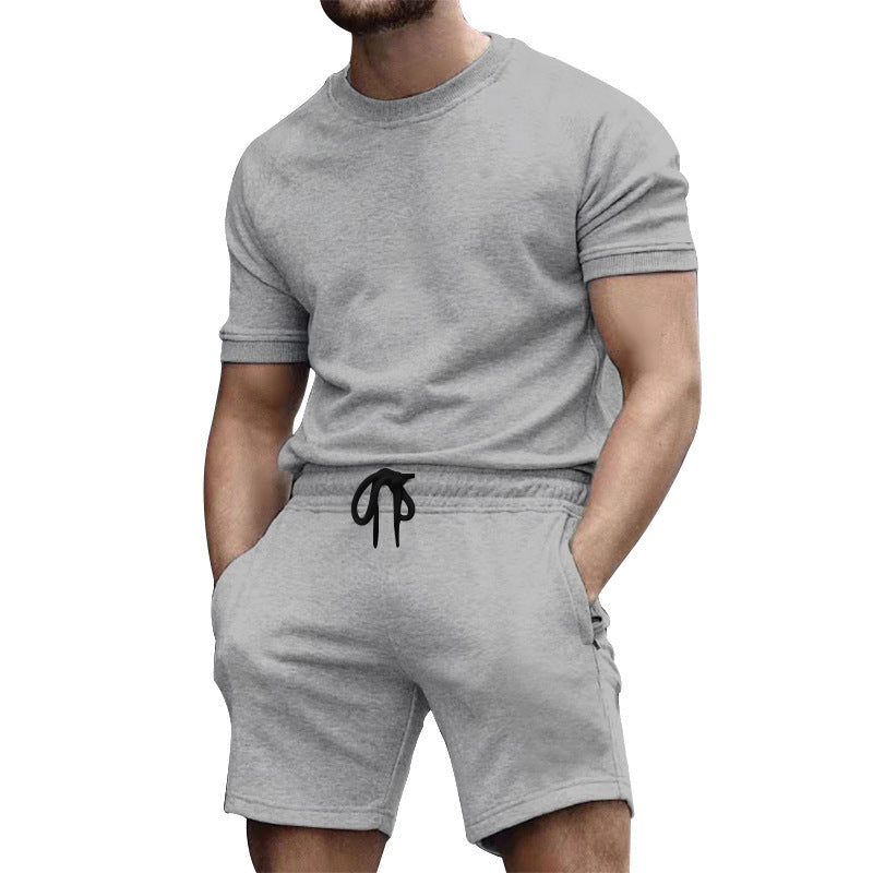 Herren Sportkombination mit kurzärmligem Oberteil und bequemen Shorts EB