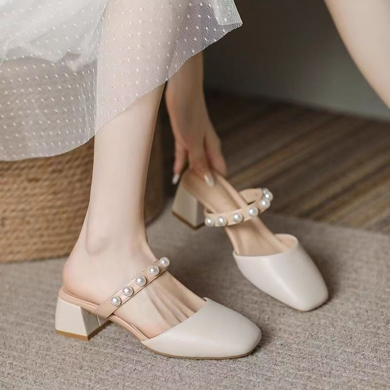 Damen Geschlossene Sandalen mit elegantem Blockabsatz und Perlenapplikationen EB