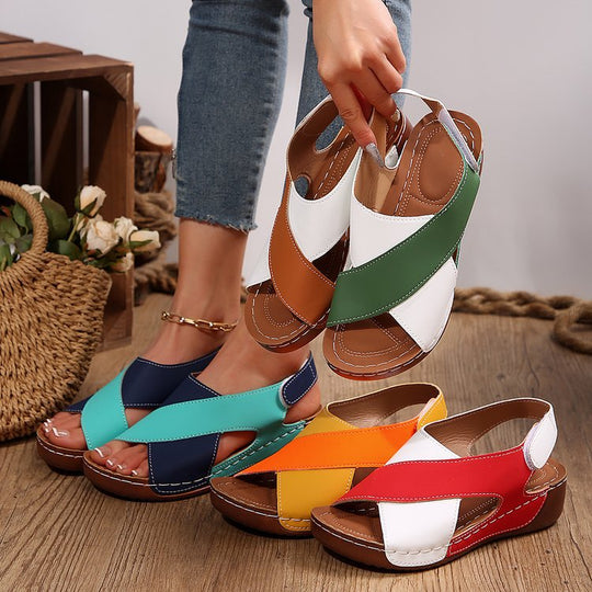 Damen Komfortable Riemensandalen mit elegantem Kreuzbanddesign EB