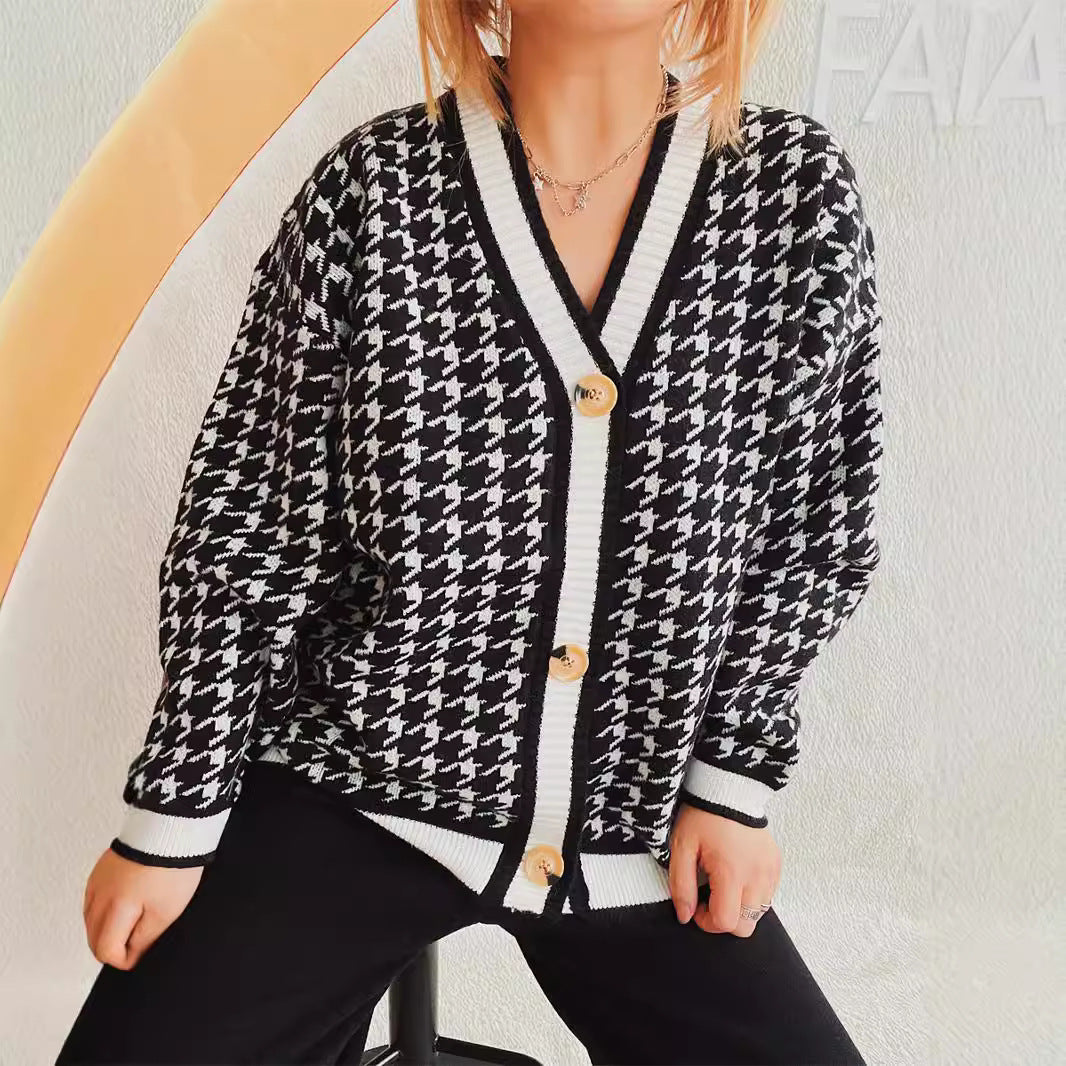 Damen oversized Strickjacke im klassischen Hahnentrittmuster EB