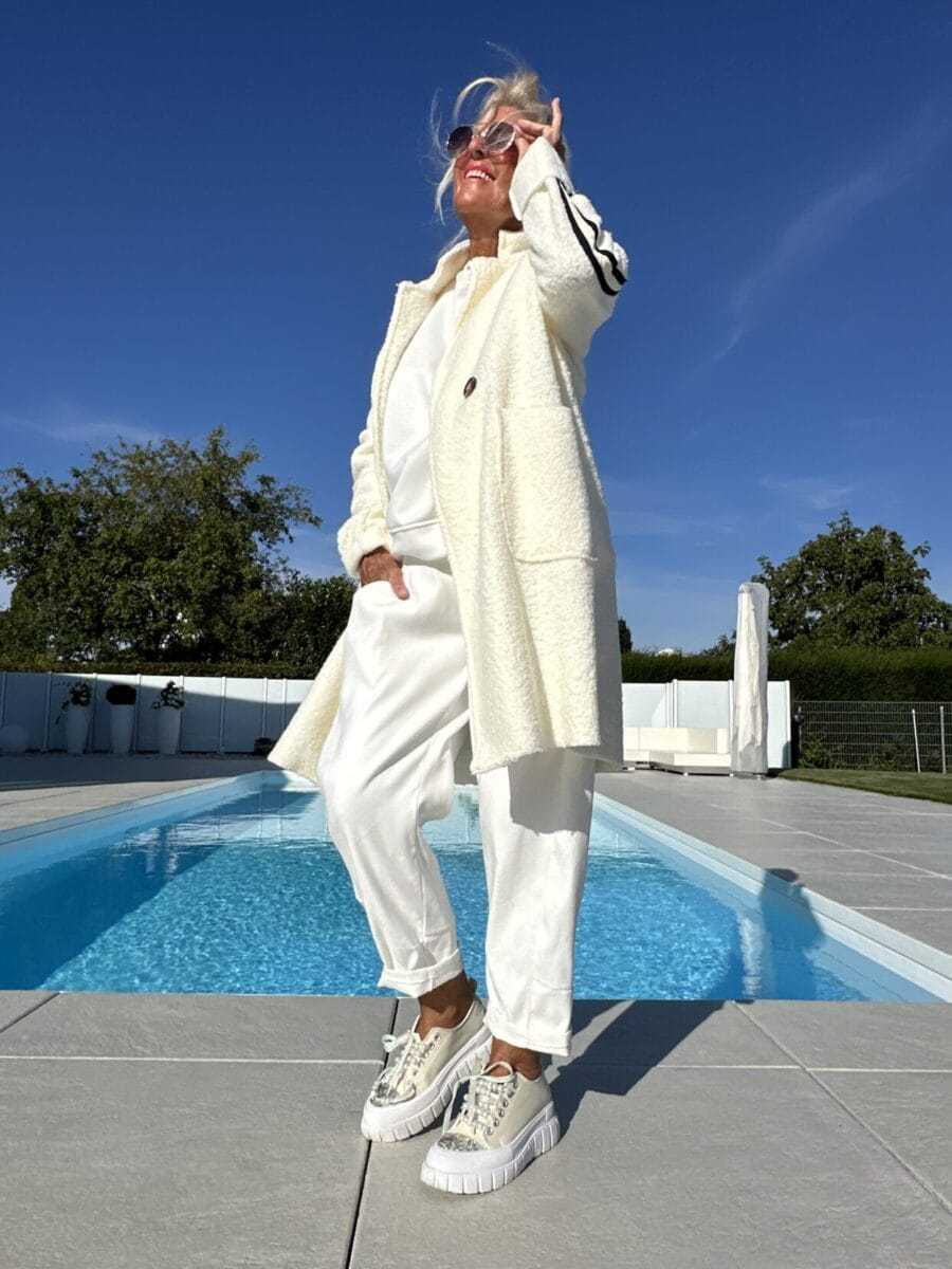 Damen Sportliche Longjacke mit praktischen Taschen und Streifenmotiv EB