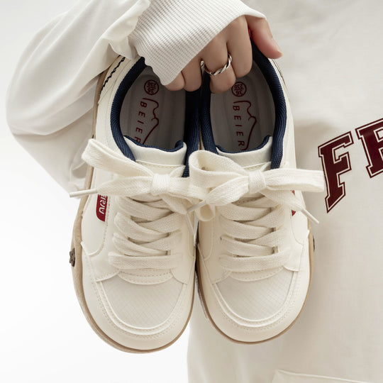 Damen Sneakers mit floralem Applikationsdesign und bequemer Dämpfung EB