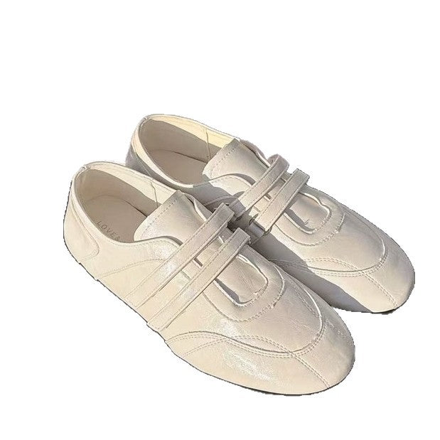 Damen bequeme Mokassins mit doppelten Riemen und eleganter Oberflächenstruktur EB