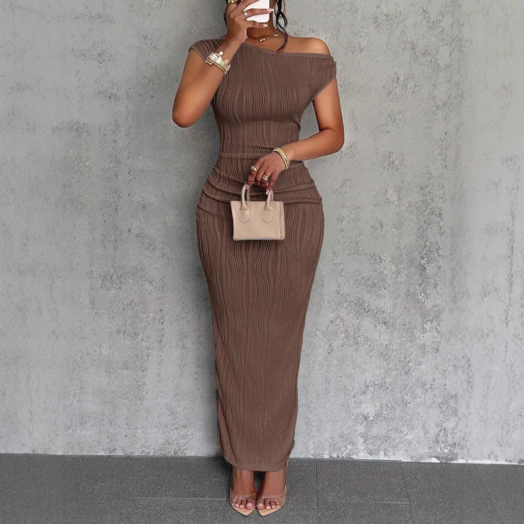 Damen Maxi-Kleid mit asymmetrischem Schnitt und elegantem Plissee EB