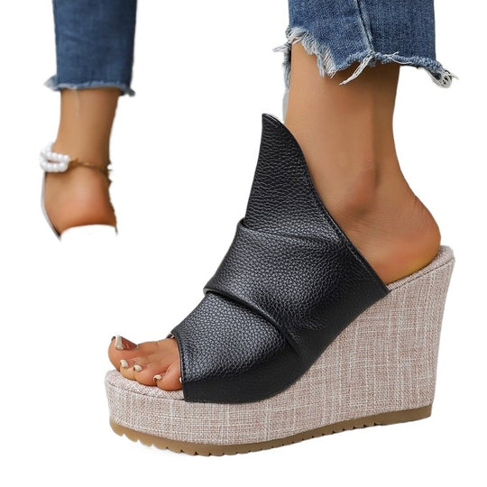 Damen Wedge-Sandaletten mit gefalteten Riemen EB