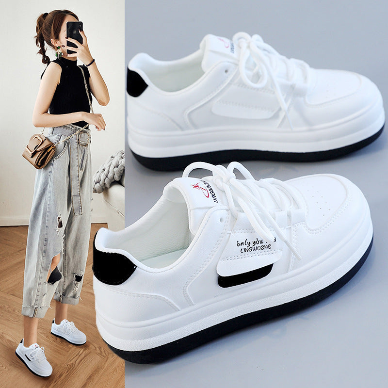 Damen Sportliche Sneakers mit erhöhtem Profil und flexibler Sohle EB