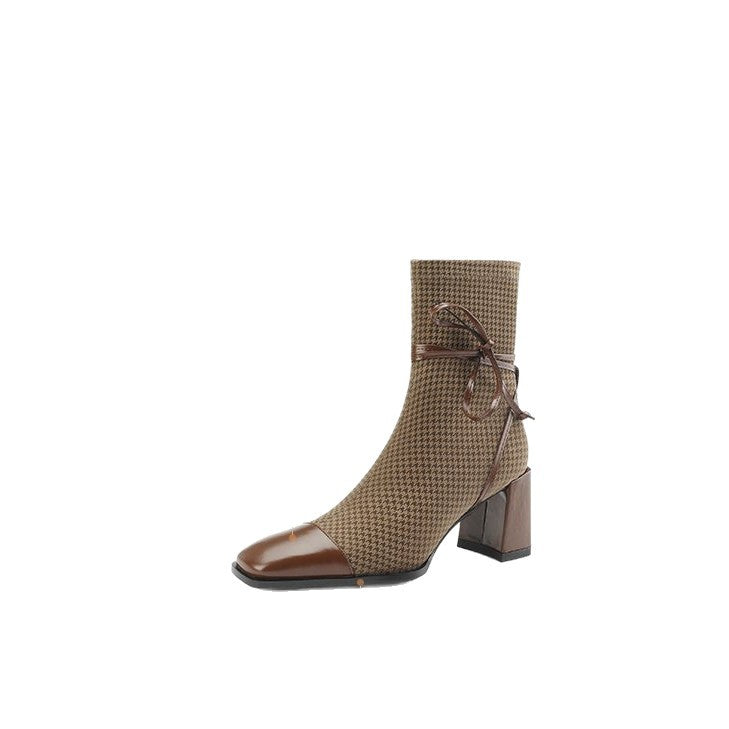 Damen Stiefeletten mit stilvollem Karomuster und eleganter Schnürung EB