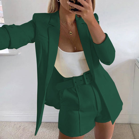 Damen nan tailliertes Longblazer-Shorts Set mit betonter Schulterpartie, hoher Taille und breitem Gürtel EB