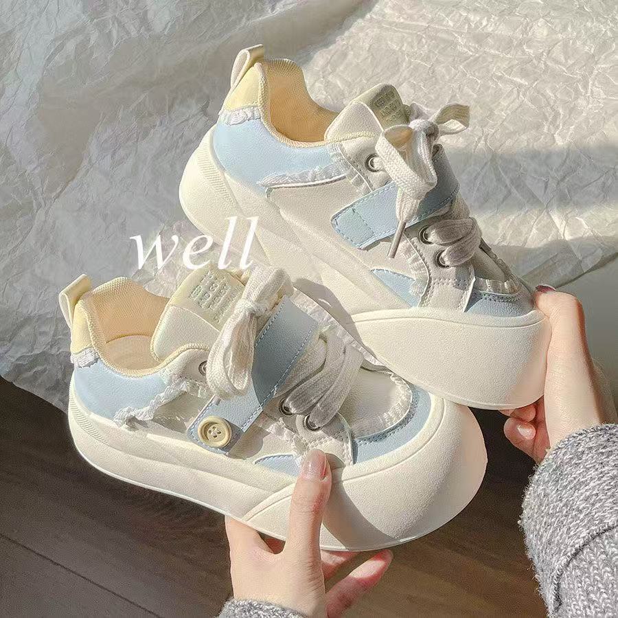 Damen Sportliche Sneakers mit besonderem Schnürsystem und bequemem Fußbett EB