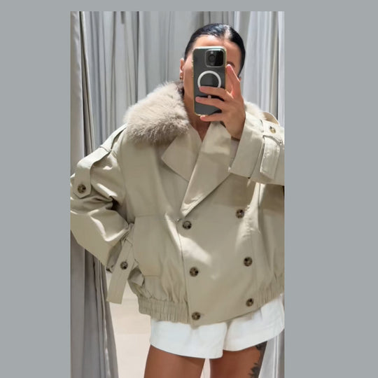 Damen Modische Outdoor-Jacke mit elegantem Kunstfellkragen EB