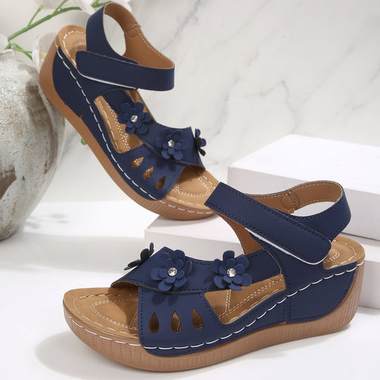 Damen Komfortable Sandalen mit Blumendekor EB
