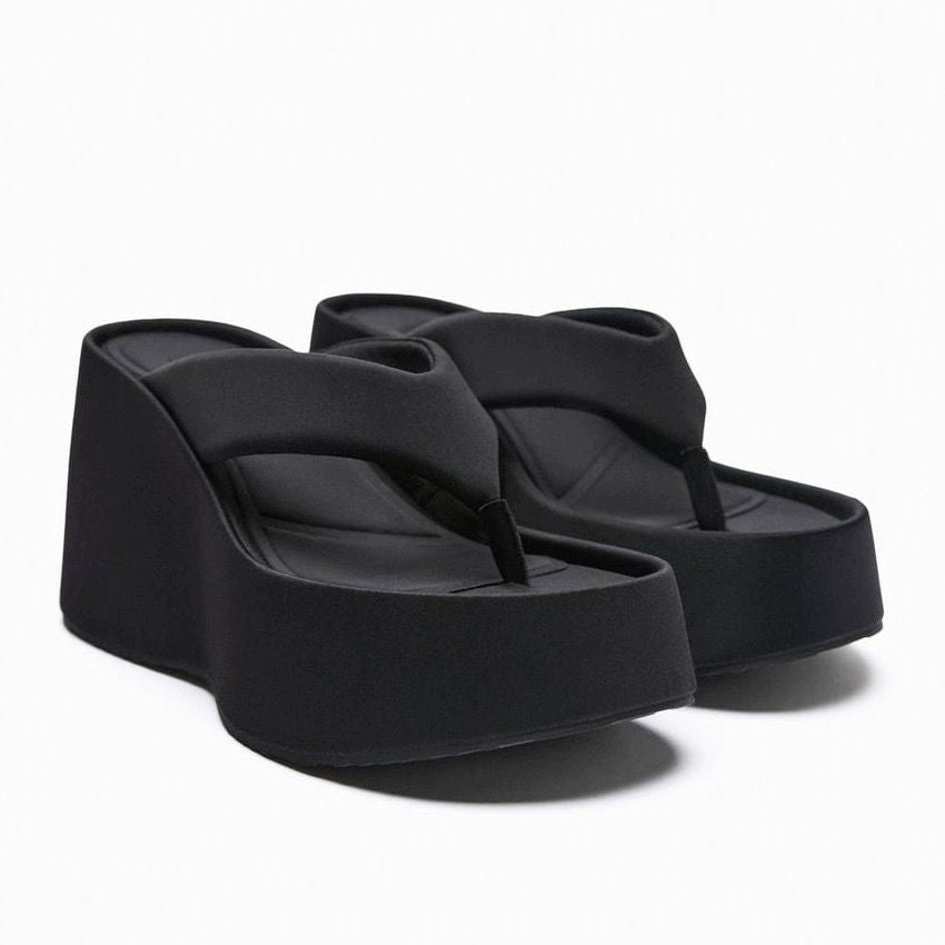 Damen Plattform-Zehentrenner mit elegantem Design EB