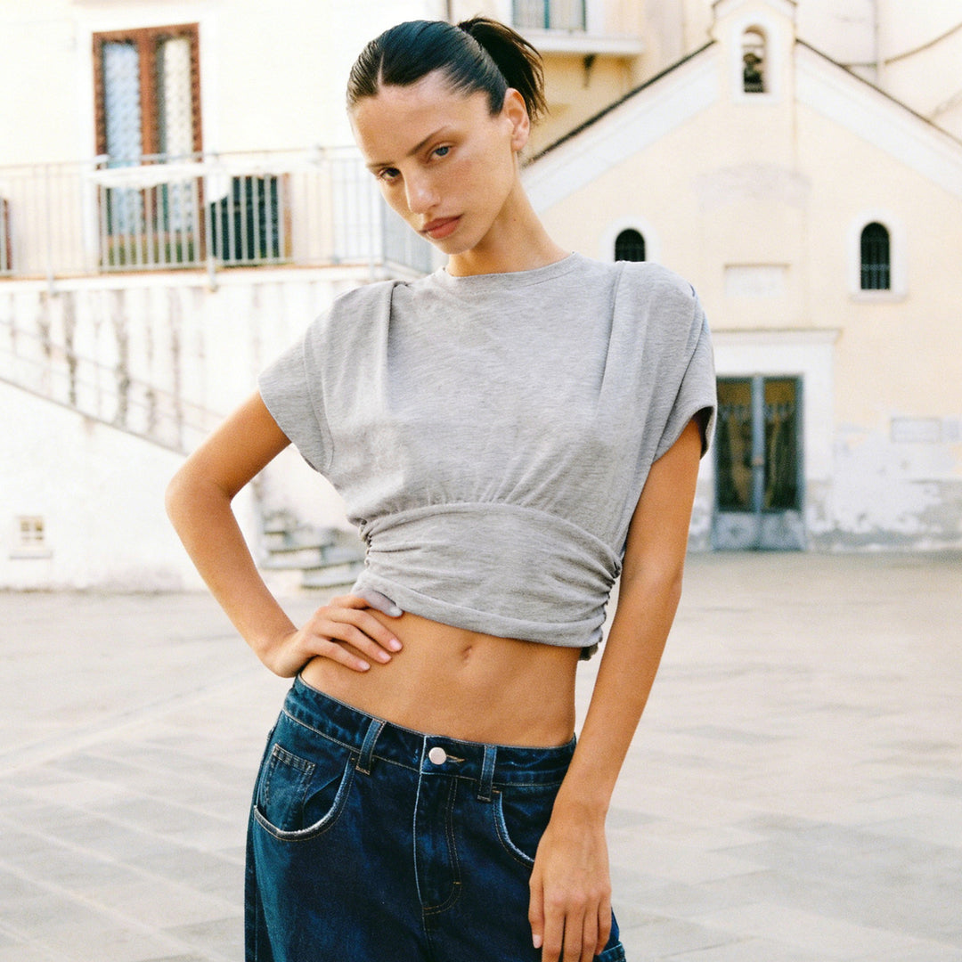Damen Crop-Top mit modischen Rüschendetails und strukturiertem Design EB
