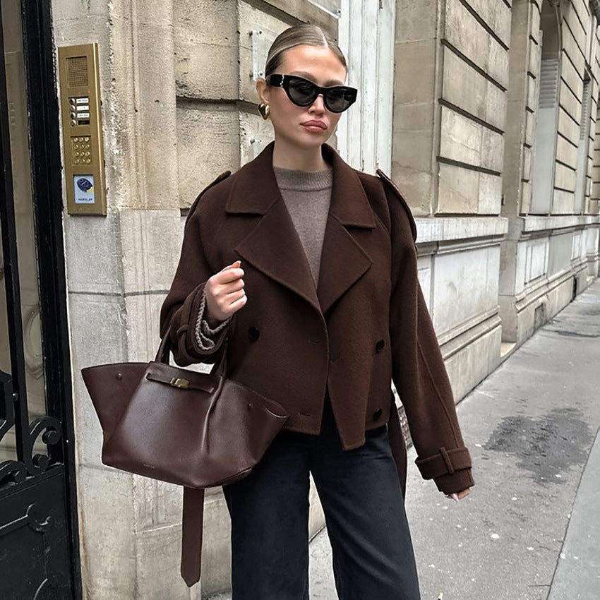 Damen elegante Oversized-Hochkragenjacke im minimalistischen Stil EB