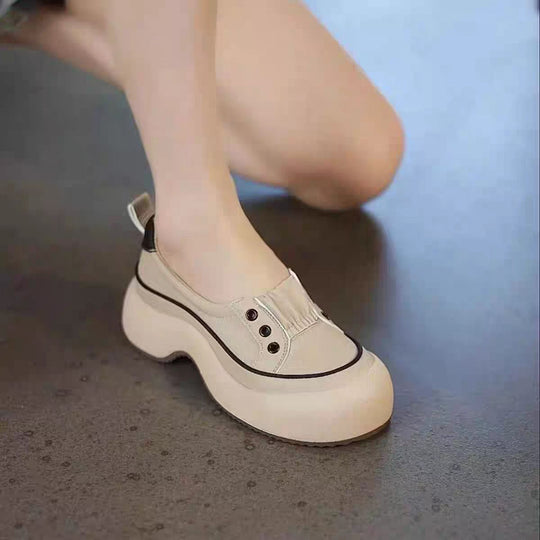 Damen Lifestyle Slip-On Sneakers mit darunter liegendem Panel EB